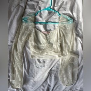 Crème super cute top
